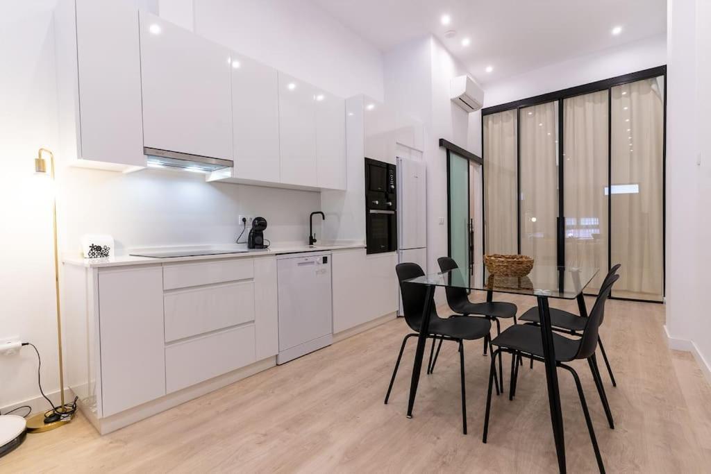 Apartamento Nuevo En El Centro De Elche Luaran gambar