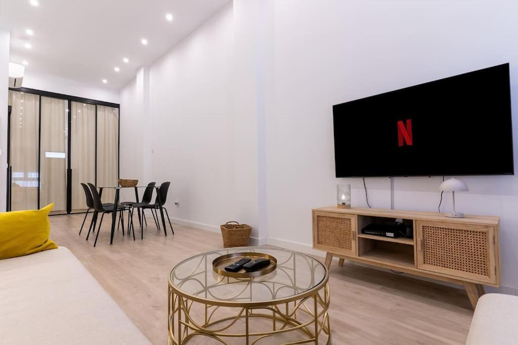 Apartamento Nuevo En El Centro De Elche Luaran gambar